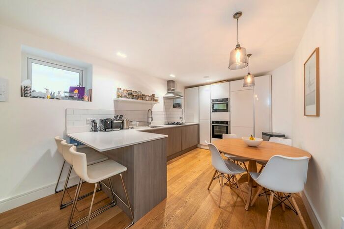 2 Bedroom Flat To Rent In Croydon Road, Ripon House, BR3