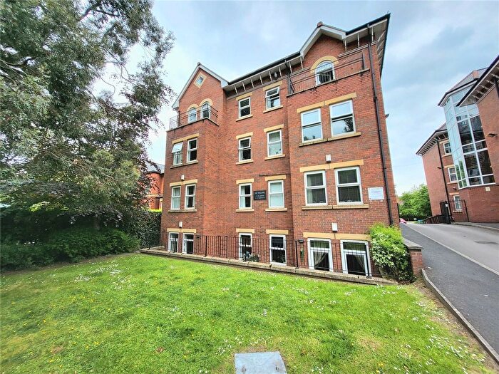 2 Bedroom Flat To Rent In Palatine Road, West Didsbury, Manchester, M20