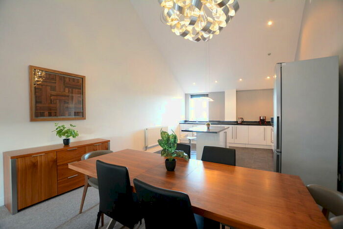 3 Bedroom Apartment To Rent In St Marys Court, St. Marys Gate, NG1