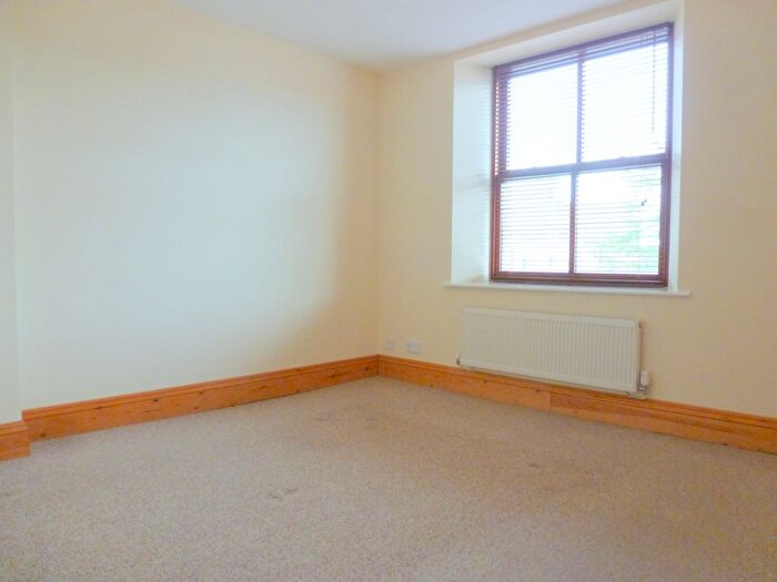 2 Bedroom Flat To Rent In Bridge Street, Ramsbottom, Bury, BL0