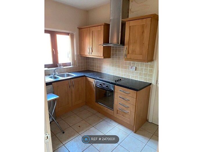 2 Bedroom Flat To Rent In High Lane, Manchester, M21