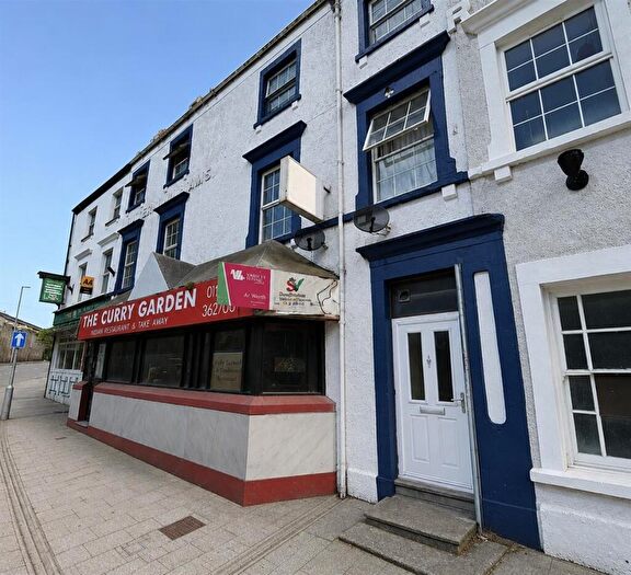 10 Bedroom House For Sale In High Street, Bangor, LL57