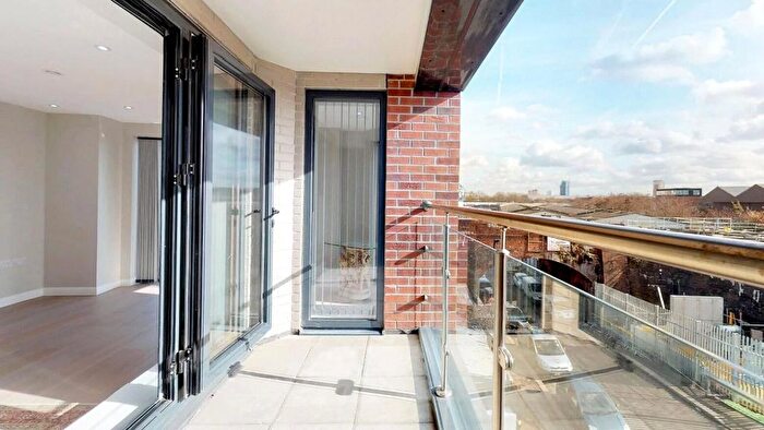 2 Bedroom Flat To Rent In Ilderton Road, London, SE16