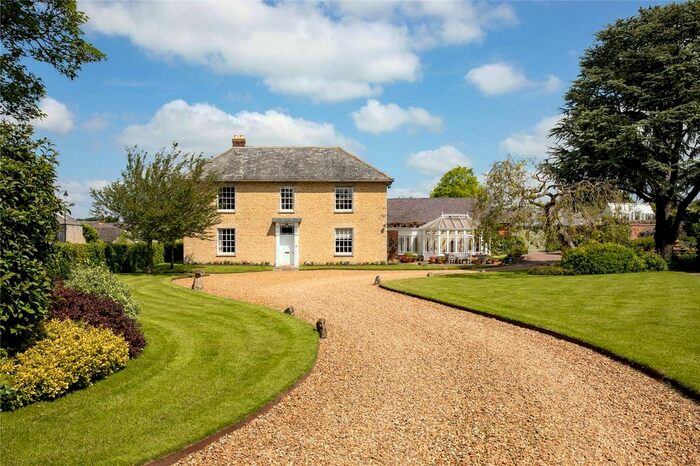 6 Bedroom Country House To Rent In Ravenstone House, Ravenstone, Olney, Buckinghamshire, MK46