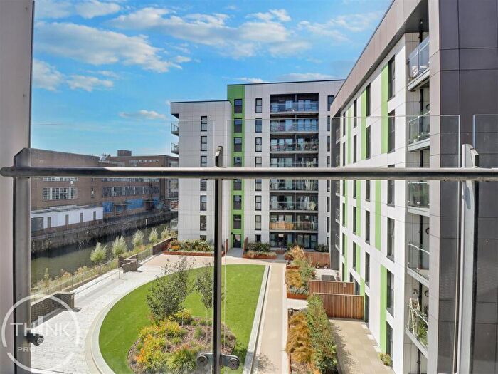 2 Bedroom Apartment To Rent In Canary Quay, Norwich, NR1