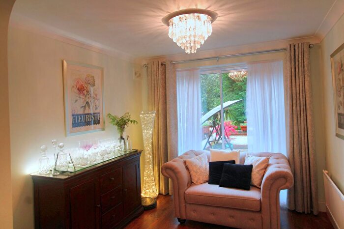 4 Bedroom Detached House For Sale In Grasmere Close, Eastbourne, BN23