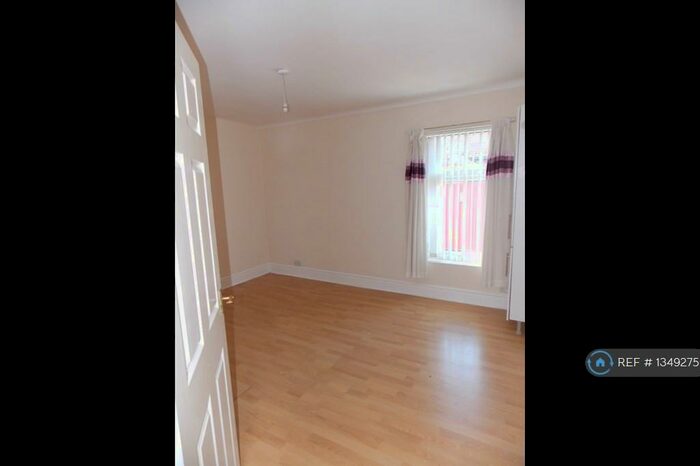 4 Bedroom Terraced House To Rent In Gorton Rd, Liverpool, L13