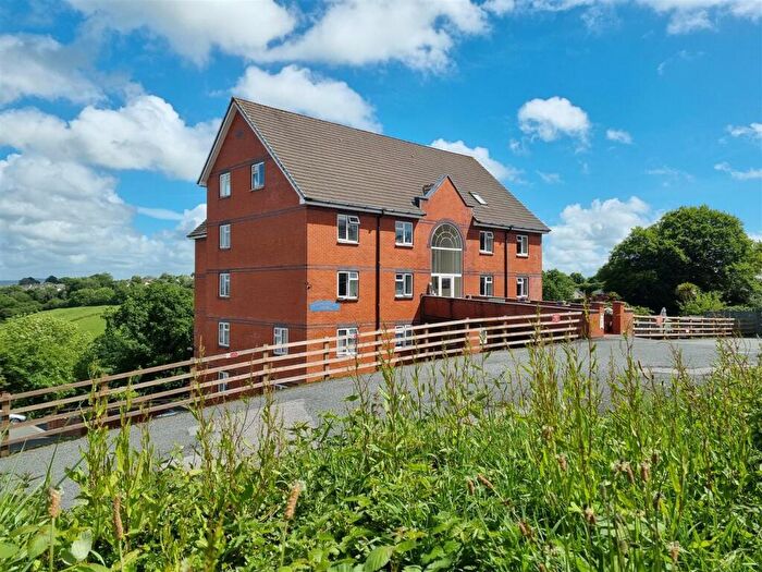 2 Bedroom Retirement Property For Sale In Tavistock Road, Launceston, PL15