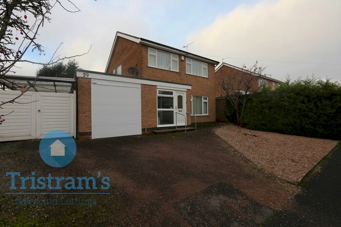 3 Bedroom Detached House To Rent In Normanby Road, Wollaton, Nottingham, NG8