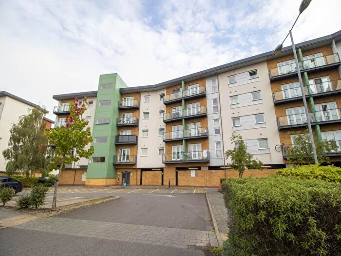 1 Bedroom Flat For Sale In Parkhouse Court, Hatfield, Hertfordshire, AL10