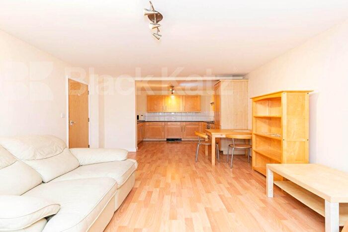 2 Bedroom Flat To Rent In Caledonian Road, Caledonian Road, N7
