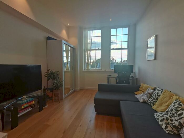1 Bedroom Apartment To Rent In City Road, London, N1