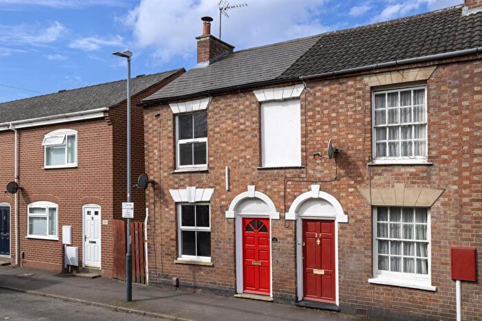 2 Bedroom House To Rent In Cherry Street, Warwick, CV34