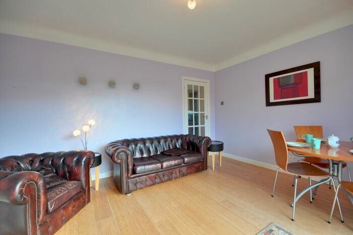 2 Bedroom Flat To Rent In Brownsea Road, Poole, BH13