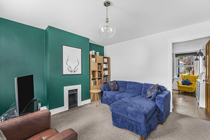 2 Bedroom Terraced House For Sale In Spring Vale South, Dartford, DA1