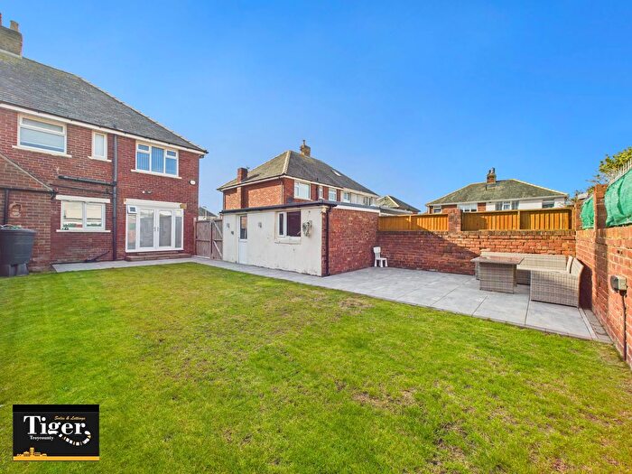 3 Bedroom Semi-detached House For Sale In Rutherford Place, Blackpool, FY4