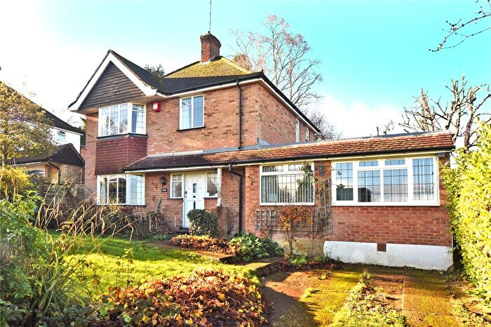 3 Bedroom Detached House For Sale In Chipstead Way, Banstead, Surrey, SM7