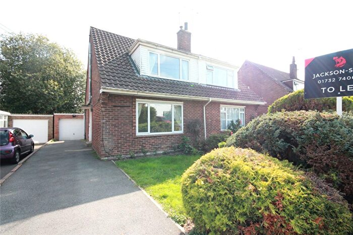 3 Bedroom Semi-Detached House To Rent In Robyns Way, Sevenoaks, Kent, TN13
