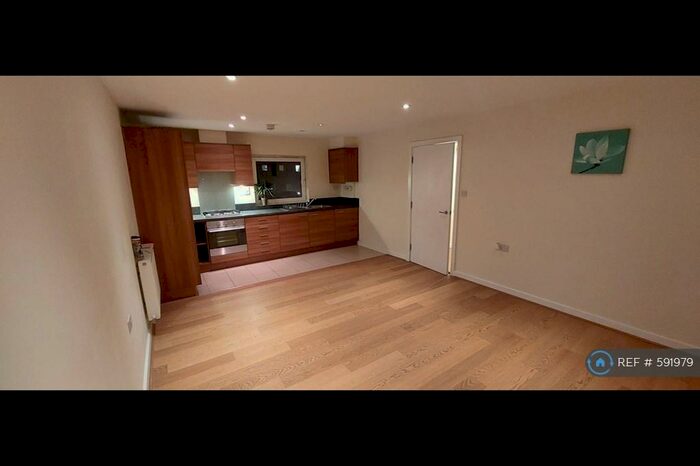 1 Bedroom Flat To Rent In Tean House, Reading, RG2