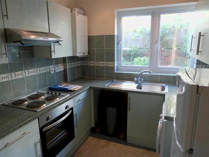 2 Bedroom Flat To Rent In Ashburnham Road, Hastings, TN35