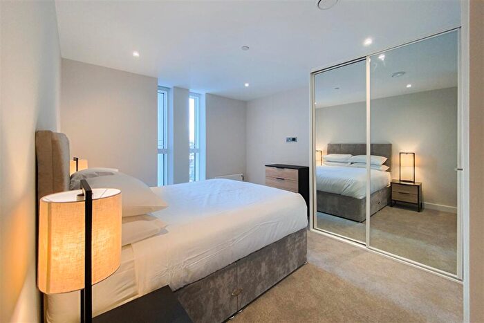 2 Bedroom Apartment To Rent In B. Castle Wharf, M15