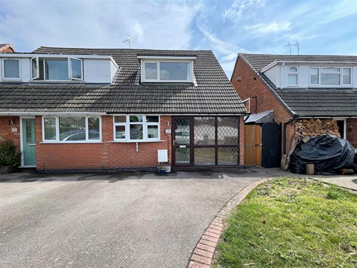 3 Bedroom Semi-Detached House For Sale In Rosebank Road, Countesthorpe, Leicester, LE8