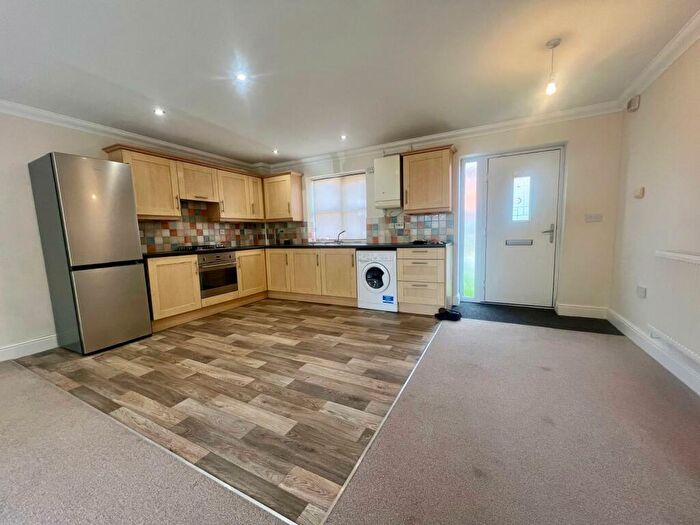 2 Bedroom Flat To Rent In Winstanley Lane, Shenley Lodge, Milton Keynes, MK5