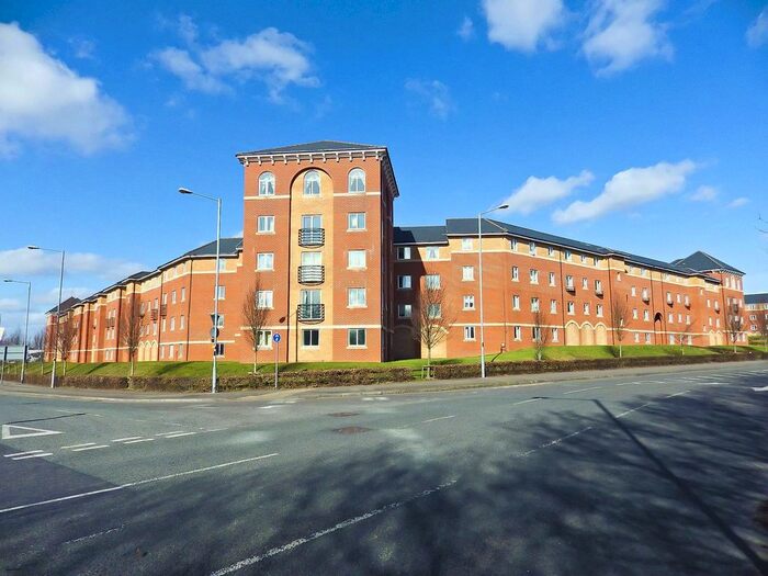 2 Bedroom Flat To Rent In Saltash Road, Swindon, Wiltshire SN2