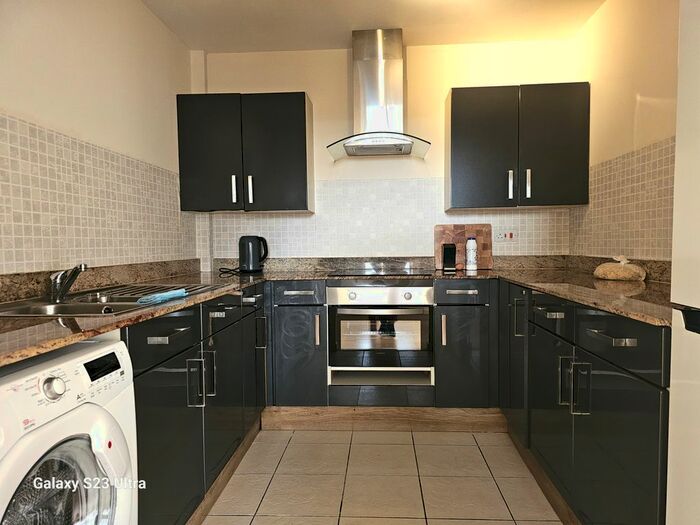 2 Bedroom Flat To Rent In Daniel Hill Mews, Sheffield, S6