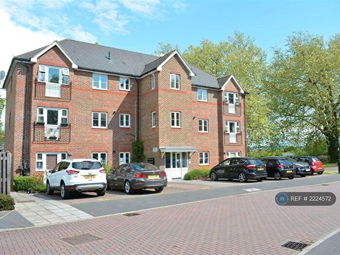 2 Bedroom Flat To Rent In Haydock Court, Epsom, KT19