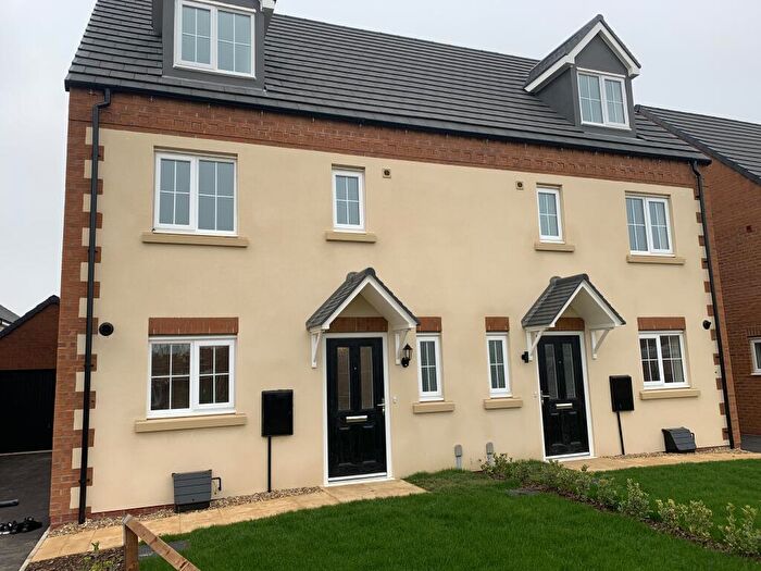 Studio To Rent In Bluebell Road, Holdingham, Sleaford, NG34