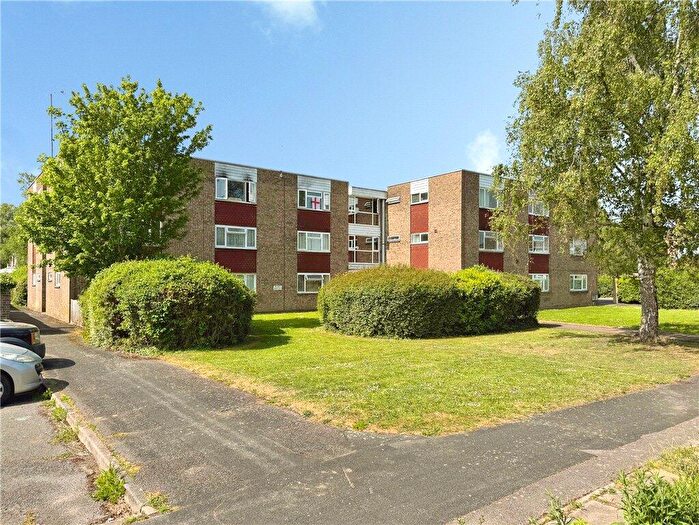 Apartment For Sale In Sutherland Close, Romsey, Hampshire, SO51