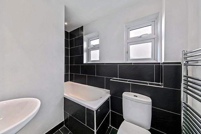3 Bedroom Terraced House For Sale In Addison Road, Teddington, TW11