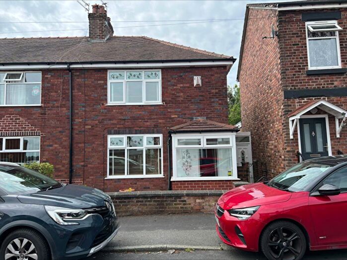 2 Bedroom Property To Rent In New Road, Prescot, L34