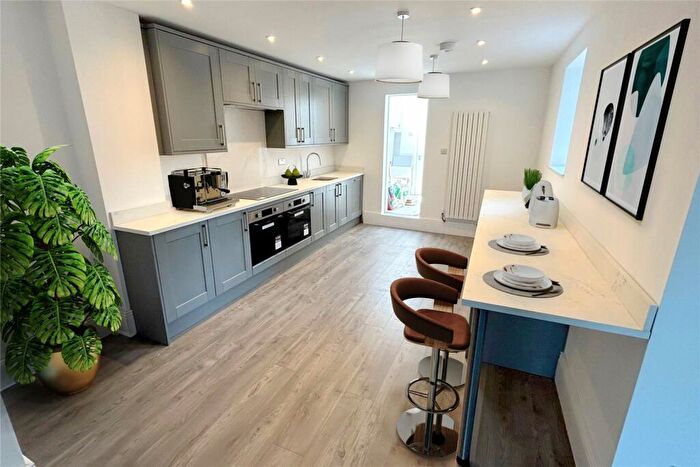 5 Bedroom Terraced House To Rent In Park Avenue, Whitley Bay, Tyne And Wear, NE26
