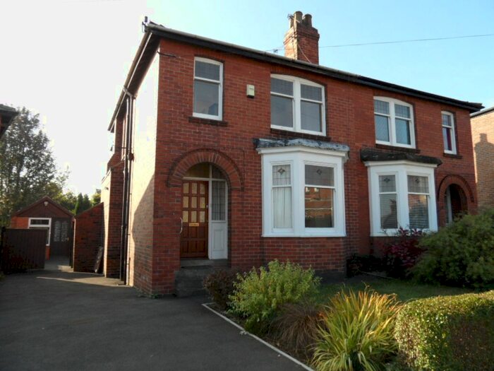 3 Bedroom Semi-Detached House To Rent In Ledsham Road, Broom, S60