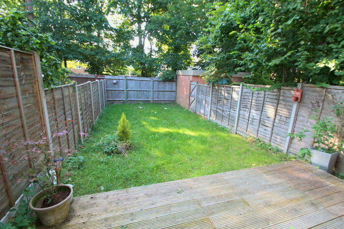 3 Bedroom House To Rent In Helegan Close, Orpington, BR6