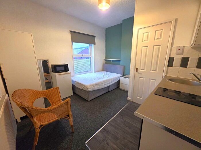 Terraced House To Rent In Edgwick Road, Coventry, West Midlands, CV6