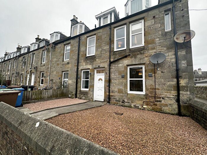 2 Bedroom Flat To Rent In Innerbridge Street, Guardbridge, Fife, KY16