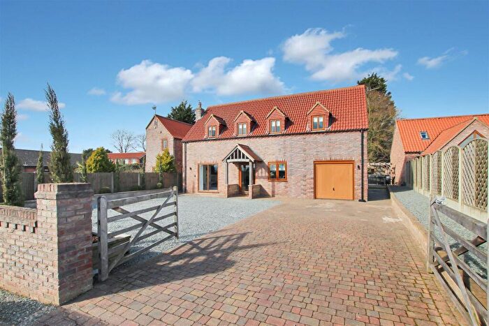 4 Bedroom Detached House For Sale In Holton-Cum-Beckering, Market Rasen, LN8