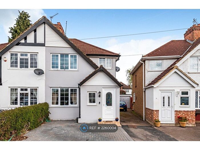 4 Bedroom Semi-Detached House To Rent In Misbourne Road, Uxbridge, UB10