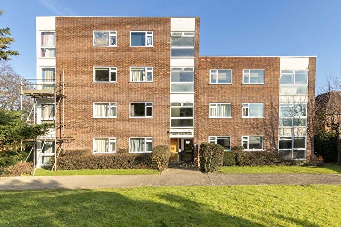 2 Bedroom Flat To Rent In Gordon Road, London, W13