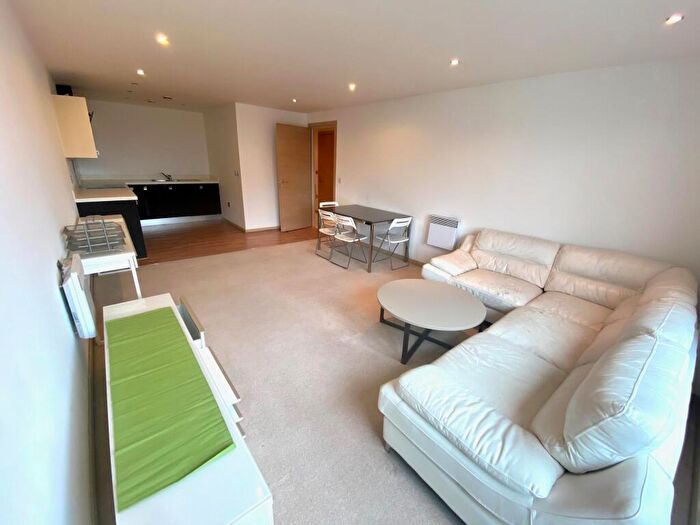 2 Bedroom Apartment To Rent In St Pauls Square, Birmingham, B3