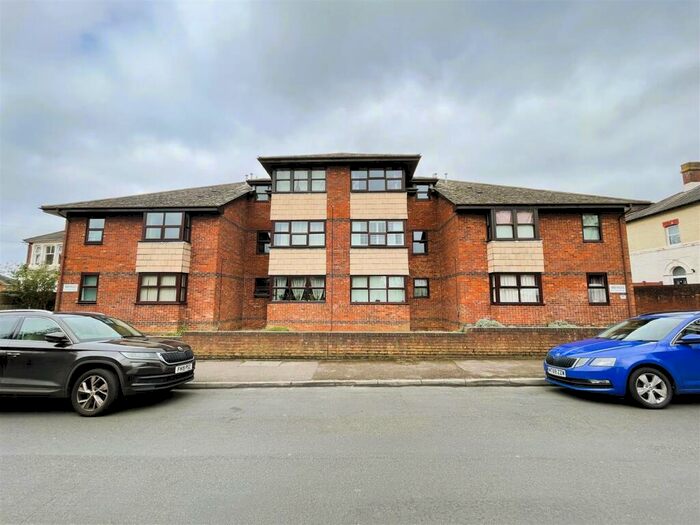 1 Bedroom Apartment To Rent In Swift Road, Southampton, SO19
