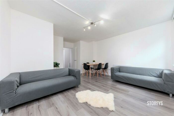 2 Bedroom Apartment To Rent In Kingsland Green, Dalston, Hackney, London, E8