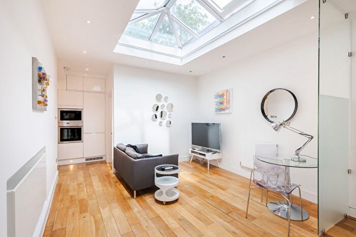Studio To Rent In Ongar Road, London, SW6