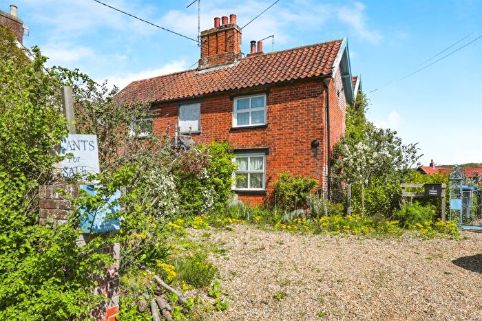2 Bedroom Semi-Detached House For Sale In Little Street, Yoxford, Saxmundham, IP17