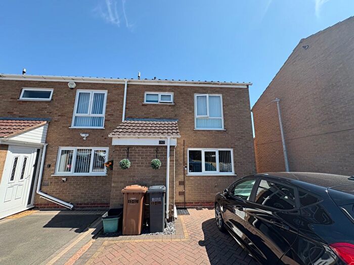 3 Bedroom Property To Rent In Lanchester Way, Birmingham, B36