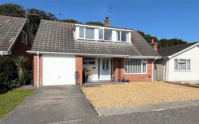 3 Bedroom Detached House For Sale In Forest Way, Highcliffe, Christchurch, Dorset, BH23