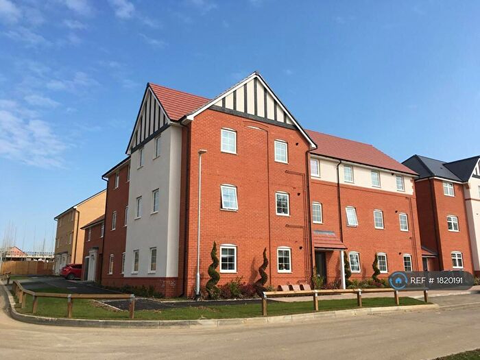 1 Bedroom Flat To Rent In Gilden Park, Old Harlow, CM17